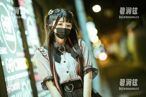落落Raku的全套作品，‘Love,Atago’是怎么让人分心的？
