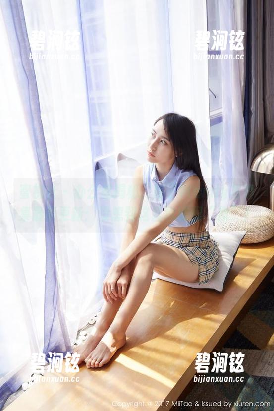 蜜桃社 - 办公室揭秘，陌子Mandy写真集最新更新：没想到这儿也能很“撩”！