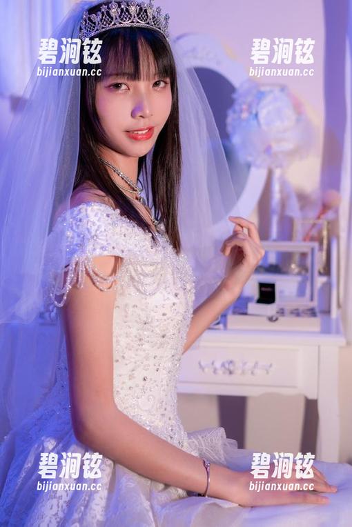 发现西瓜少女的女友图包：免费获取，快来抢！