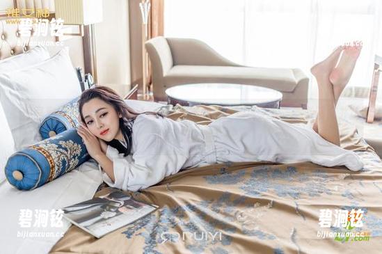青豆客-陈嘉嘉Tiffany 青豆客 - 精选陈嘉嘉Tiffany短裤图包:短裤之下,藏着图文并茂的夏日冒险!