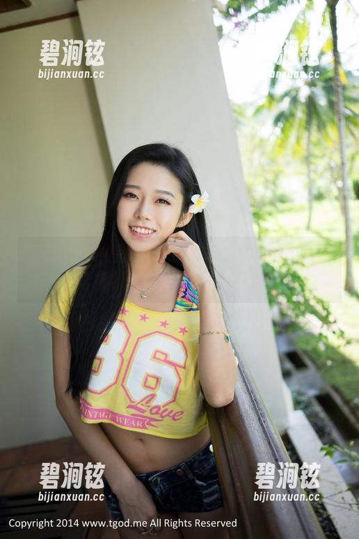 青豆客-颖莹儿YY 青豆客 - 颖莹儿YY的睡衣私拍合集:每一套都像是在撩最真实的我?