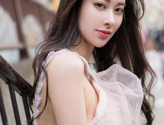 魅妍社 – 老实说，谁不想拥有陈雅漫VICKY的眼镜？免费快来下载吧！