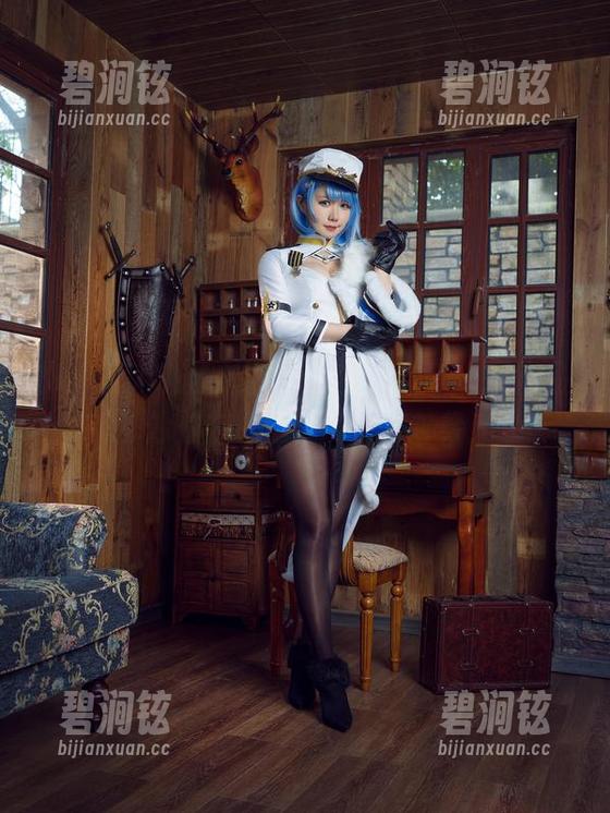从麻花麻花酱的视角看套装，每一张作品都像是在挑逗我的审美神经！