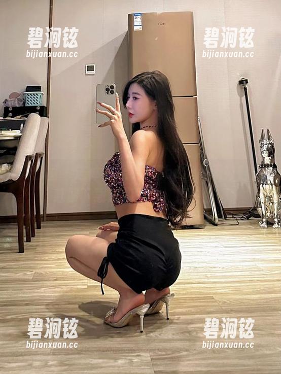 微密圈 - 连体衣+黎允熙baby=无穷魅力，赶紧下载这些图片，绝对值得！